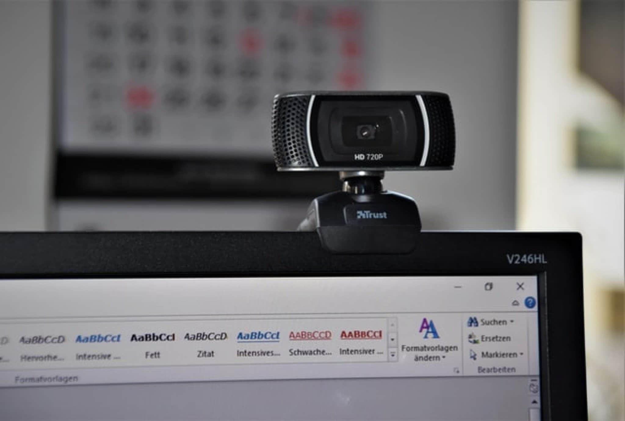 8 Best Webcams For Zoom Meetings In 2022 [Buying Guide] - CameraIO